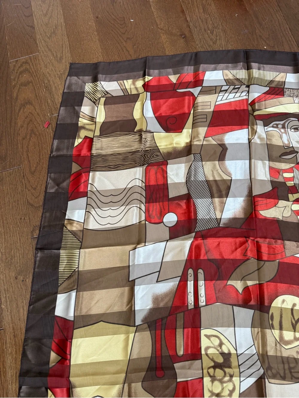Vintage Picasso print scarf .The colors and shine are beautiful. Brand unk 39x39